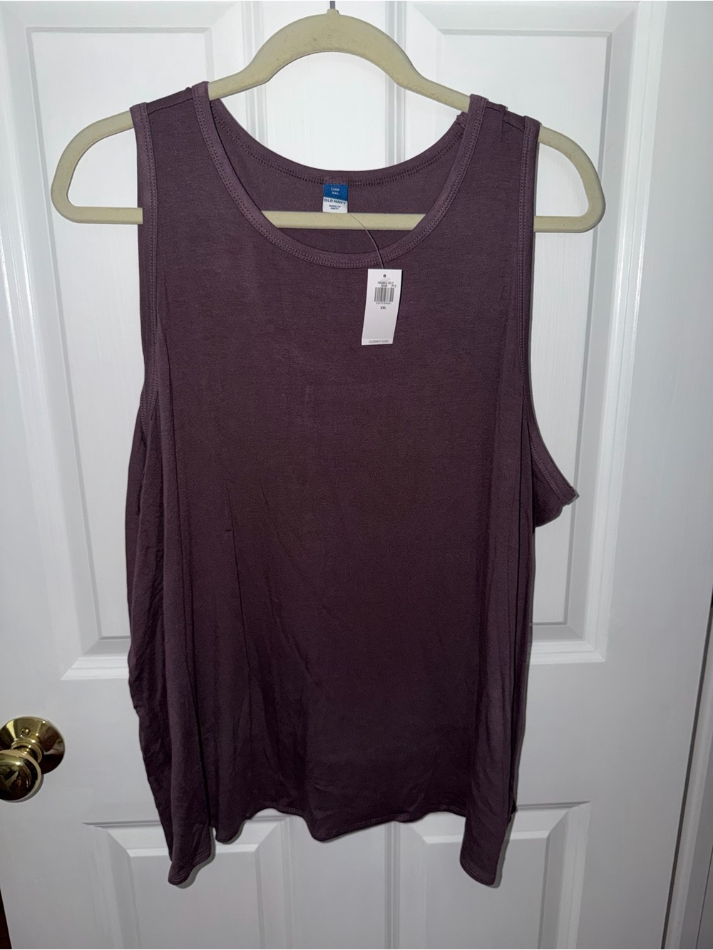 Women's Sleeveless Tank Top - Plum